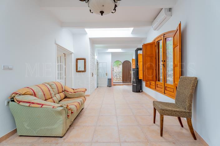 Image No.12-3 Bed Villa / Detached for sale