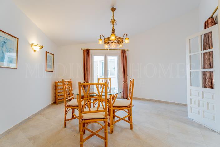 Image No.23-3 Bed Villa / Detached for sale