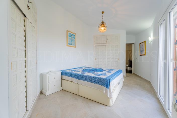 Image No.25-3 Bed Villa / Detached for sale