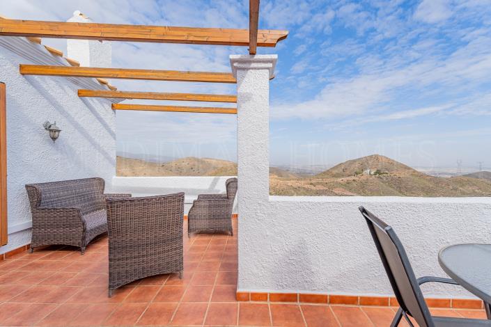 Image No.34-3 Bed Villa / Detached for sale