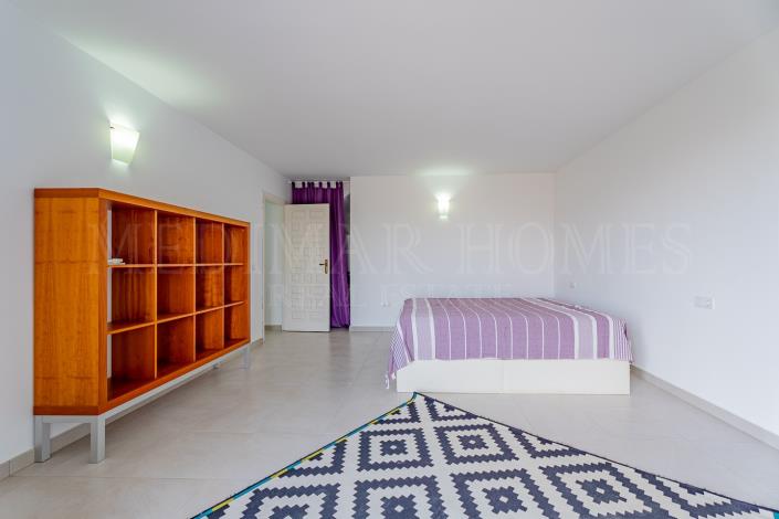 Image No.44-3 Bed Villa / Detached for sale