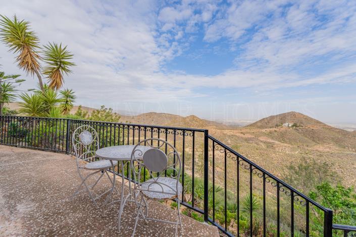 Image No.46-3 Bed Villa / Detached for sale