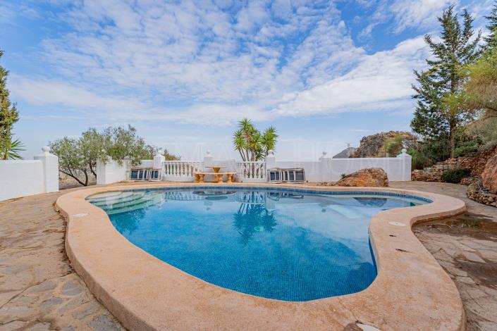 Image No.50-3 Bed Villa / Detached for sale