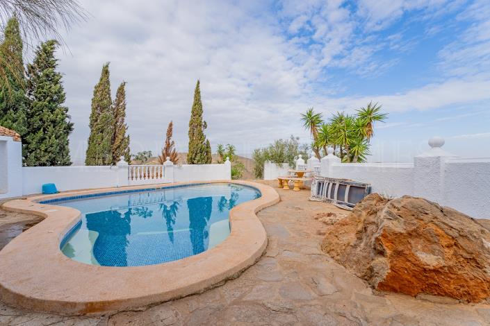 Image No.51-3 Bed Villa / Detached for sale