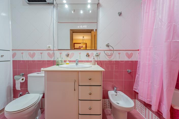 Image No.24-3 Bed Apartment for sale