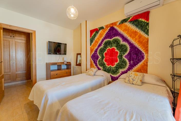 Image No.33-3 Bed Apartment for sale