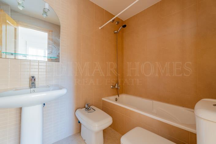 Image No.26-2 Bed Apartment for sale