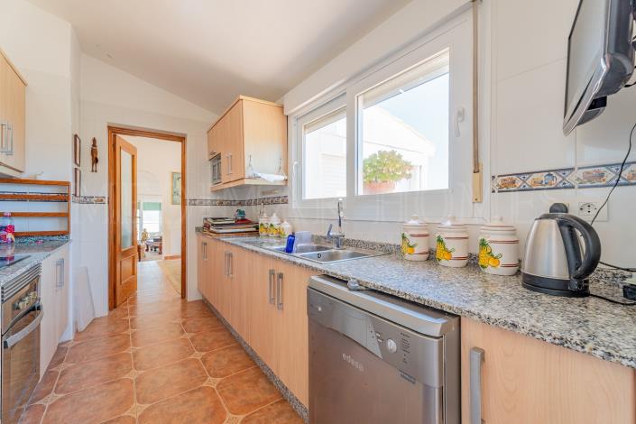 Image No.15-4 Bed Villa / Detached for sale