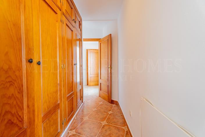 Image No.23-4 Bed Villa / Detached for sale