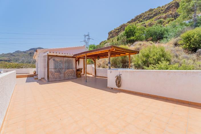 Image No.35-4 Bed Villa / Detached for sale