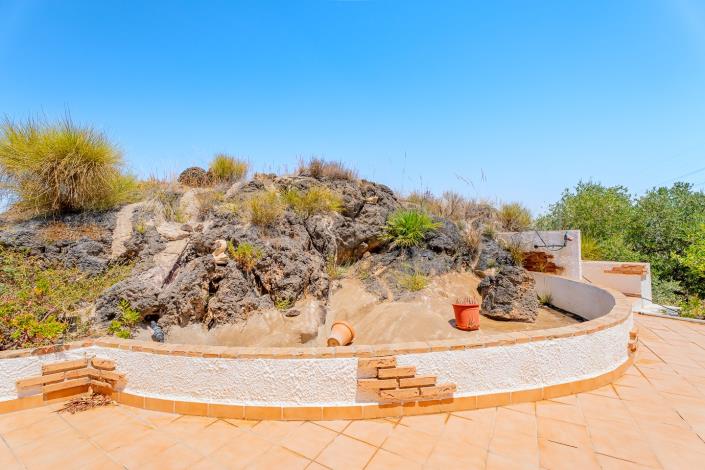 Image No.42-4 Bed Villa / Detached for sale