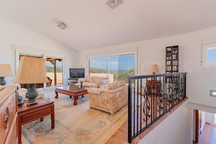 Image No.8-4 Bed Villa / Detached for sale