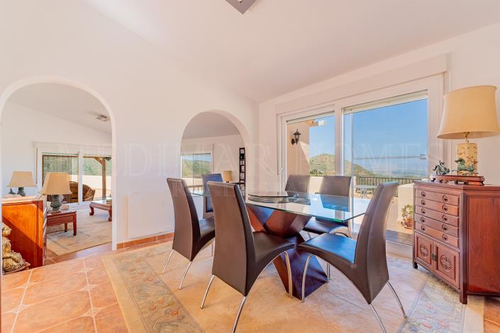 Image No.16-4 Bed Villa / Detached for sale