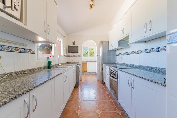 Image No.18-4 Bed Villa / Detached for sale