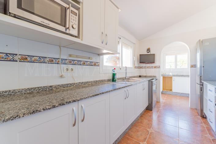 Image No.20-4 Bed Villa / Detached for sale