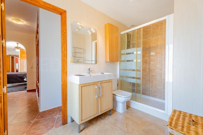 Image No.31-4 Bed Villa / Detached for sale