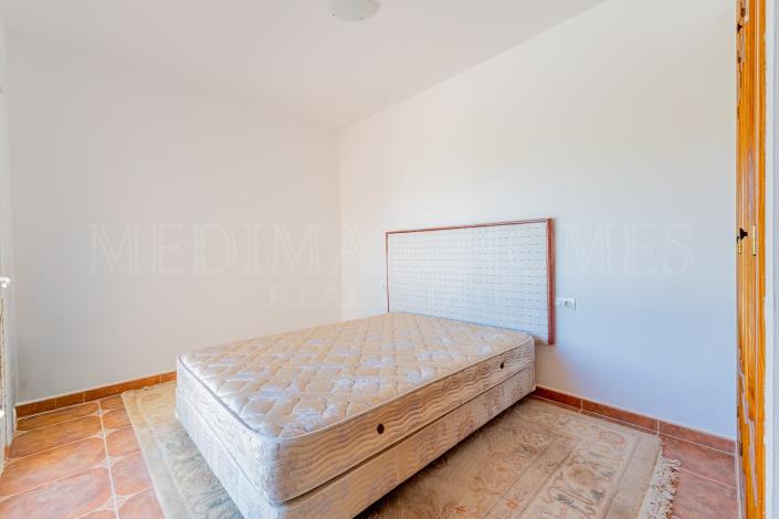 Image No.35-4 Bed Villa / Detached for sale