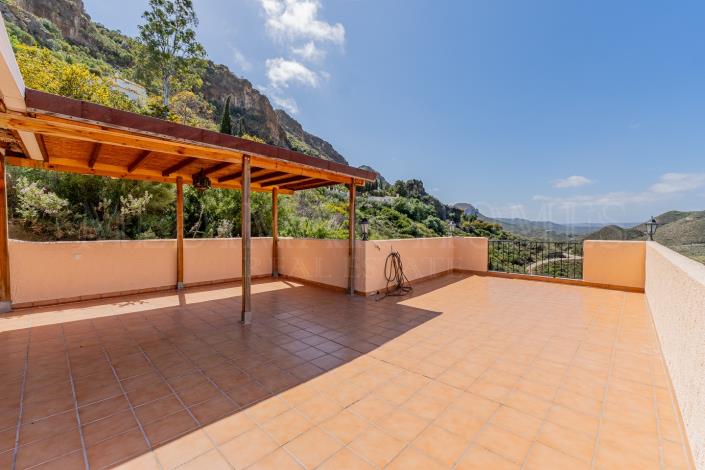 Image No.46-4 Bed Villa / Detached for sale