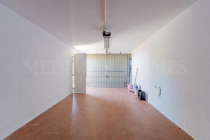 Image No.58-4 Bed Villa / Detached for sale