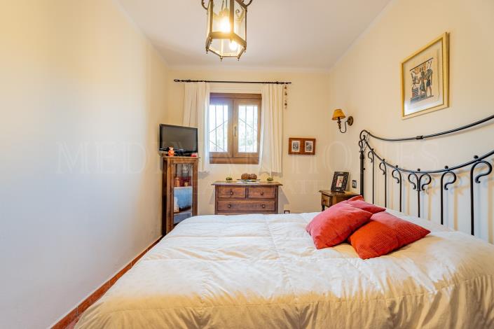 Image No.41-3 Bed Chalet for sale