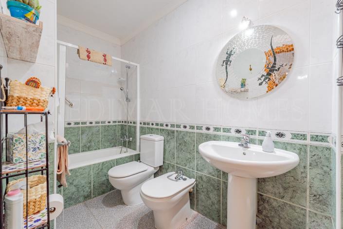 Image No.18-3 Bed Apartment for sale