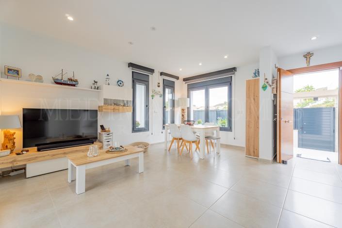 Image No.8-3 Bed Villa for sale