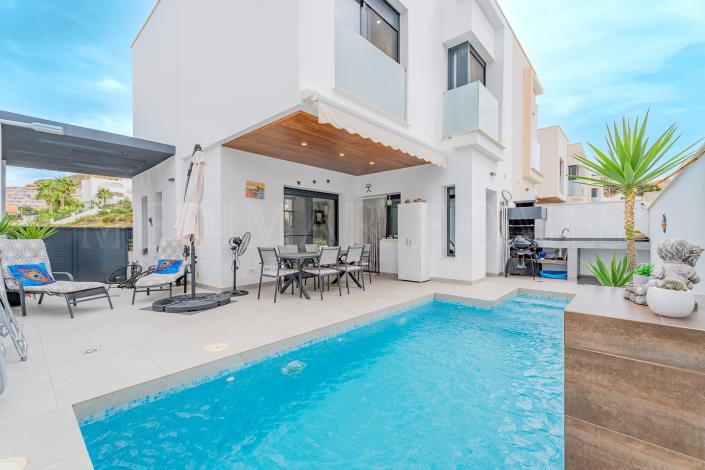 Image No.34-3 Bed Villa for sale