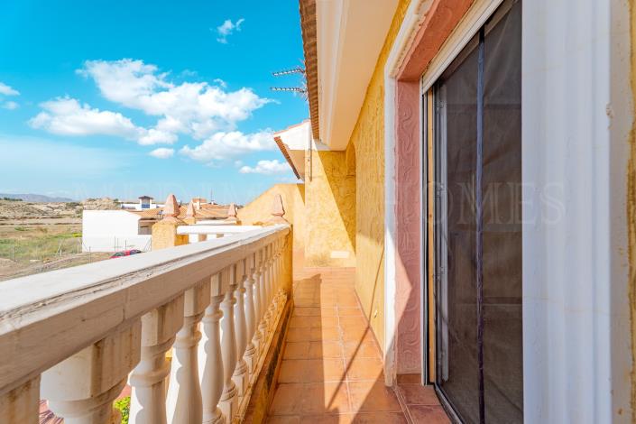 Image No.47-3 Bed Townhouse for sale