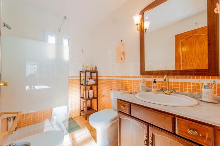 Image No.22-2 Bed Apartment for sale