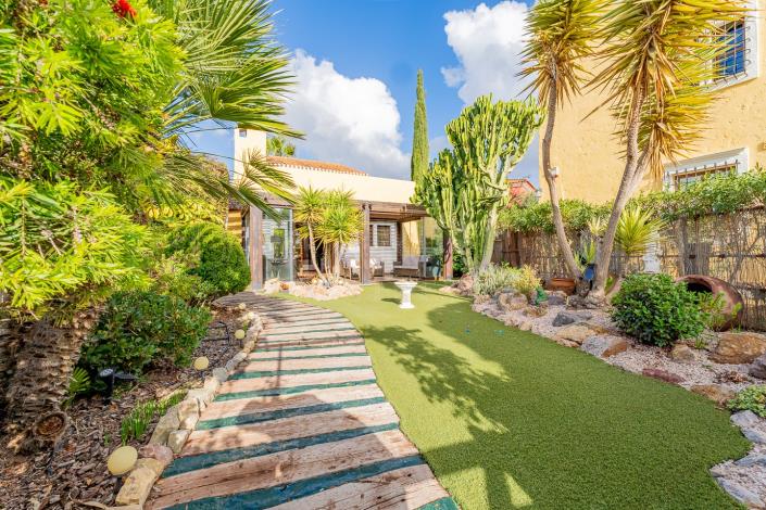 Image No.5-3 Bed Villa / Detached for sale