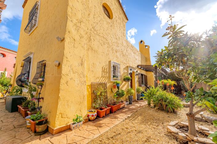 Image No.13-3 Bed Villa / Detached for sale