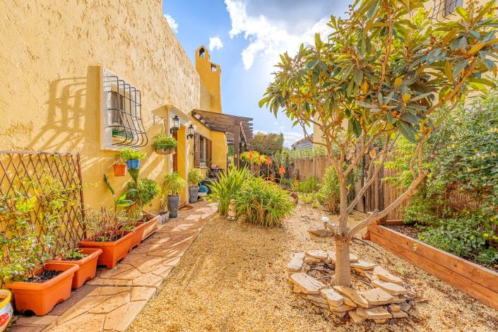 Image No.14-3 Bed Villa / Detached for sale