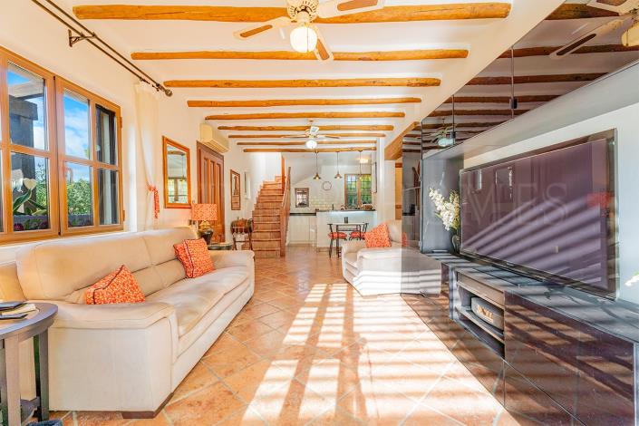 Image No.22-3 Bed Villa / Detached for sale