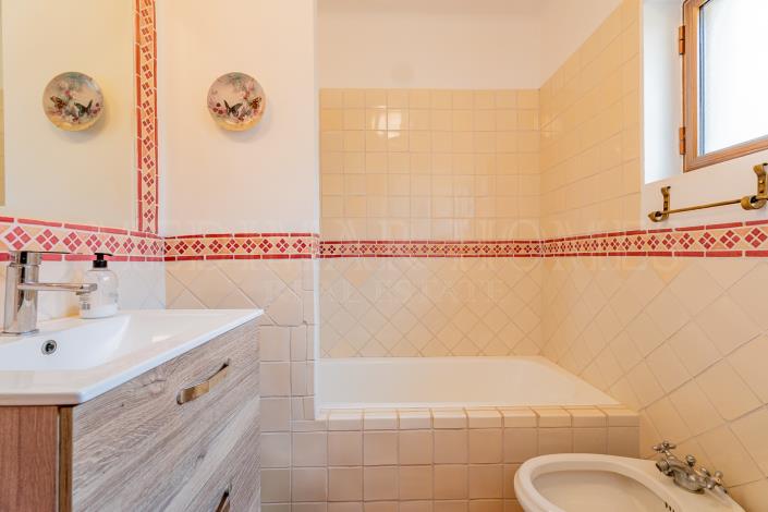 Image No.34-3 Bed Villa / Detached for sale