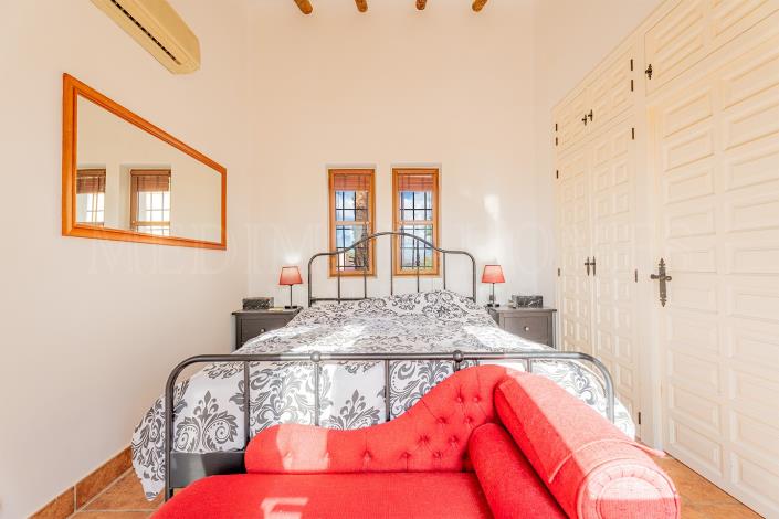 Image No.40-3 Bed Villa / Detached for sale