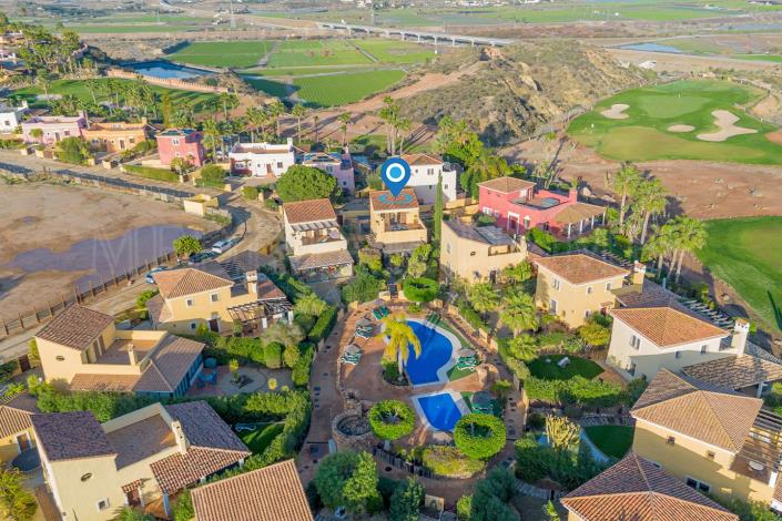 Image No.60-3 Bed Villa / Detached for sale