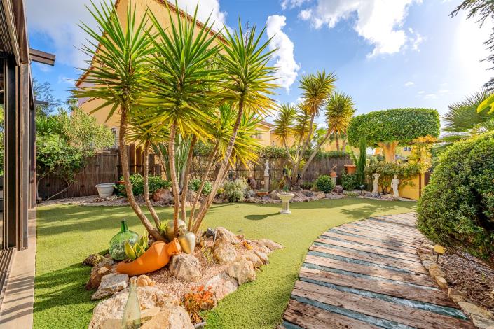 Image No.7-3 Bed Villa / Detached for sale