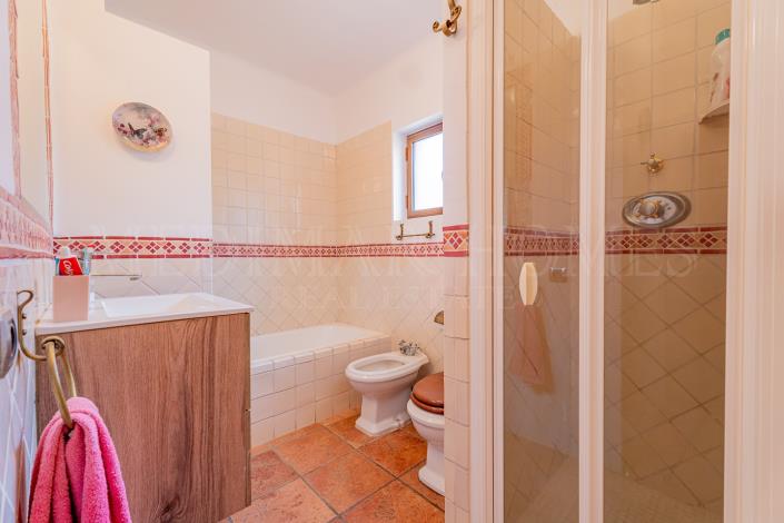 Image No.35-3 Bed Villa / Detached for sale