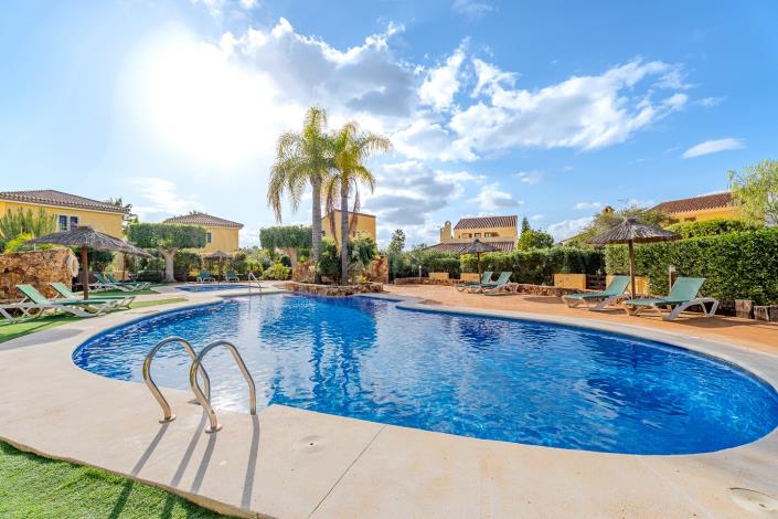 Image No.53-3 Bed Villa / Detached for sale