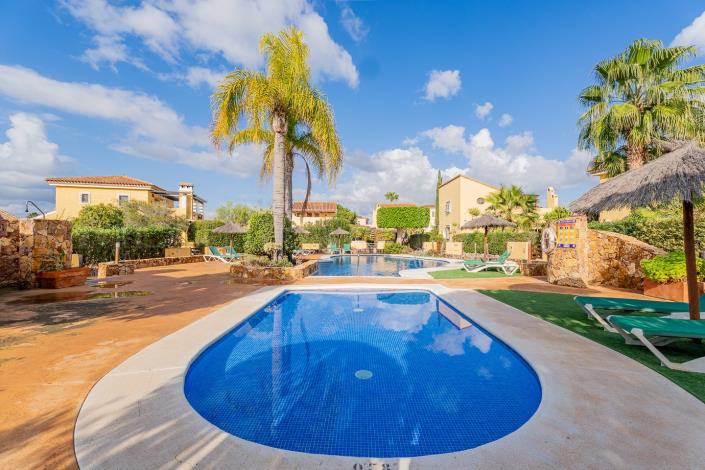 Image No.56-3 Bed Villa / Detached for sale