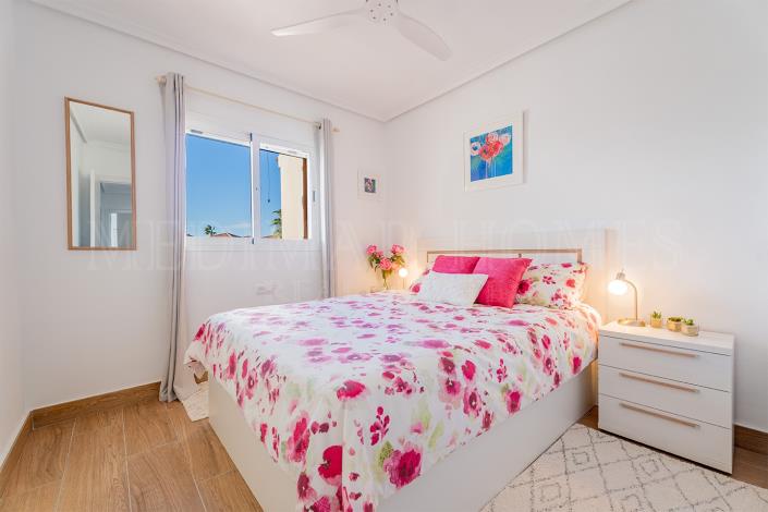 Image No.23-2 Bed Apartment for sale