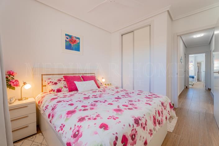 Image No.25-2 Bed Apartment for sale