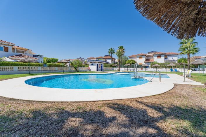 Image No.50-2 Bed Apartment for sale