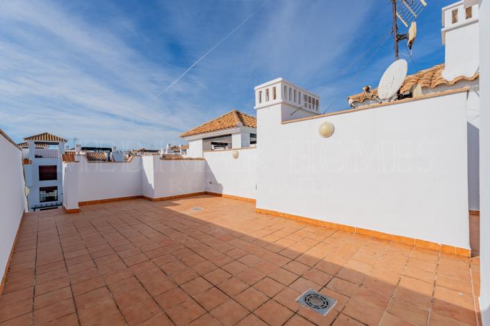 Image No.37-2 Bed Apartment for sale