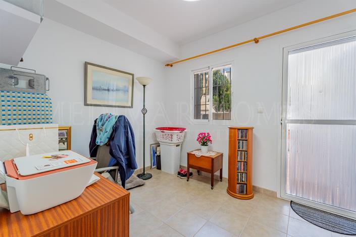 Image No.17-3 Bed Townhouse for sale