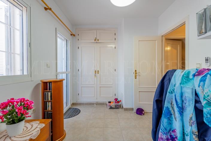 Image No.18-3 Bed Townhouse for sale