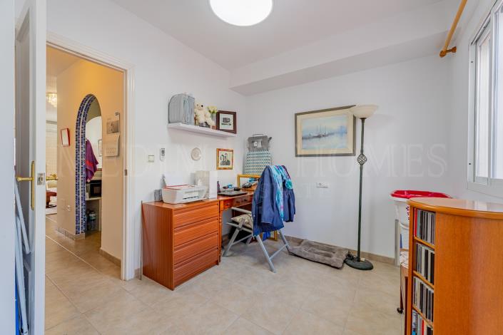 Image No.19-3 Bed Townhouse for sale