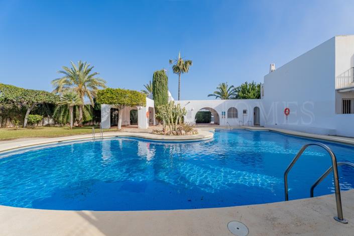 Image No.48-3 Bed Townhouse for sale