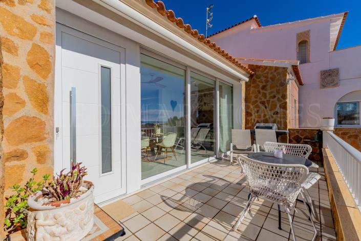 Image No.5-4 Bed Villa / Detached for sale