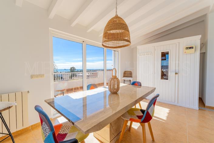 Image No.22-4 Bed Villa / Detached for sale